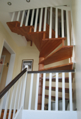 Treppe: BAVEG Spindeltreppe quadratisch